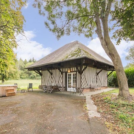 L'Atelier A L'Oree Des Bois Saint-Pierre-en-Auge Exterior foto